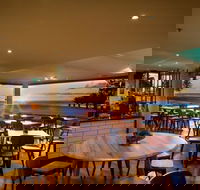 Penny Whistlers Cafe - Pubs Melbourne