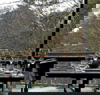 Alp Thai - Pubs Melbourne