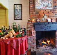 Le Tres Bon - Pubs Melbourne