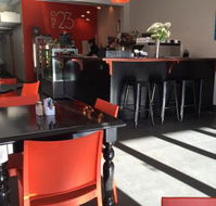 One 2 3 Cafe  Restaurant - Pubs Melbourne