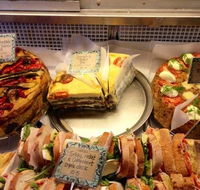 Twisted Sista - Pubs Melbourne