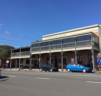 Commercial Hotel - Pubs Melbourne