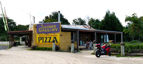 Alchemy Woodfired Pizza & Cafe - Pubs Melbourne 0
