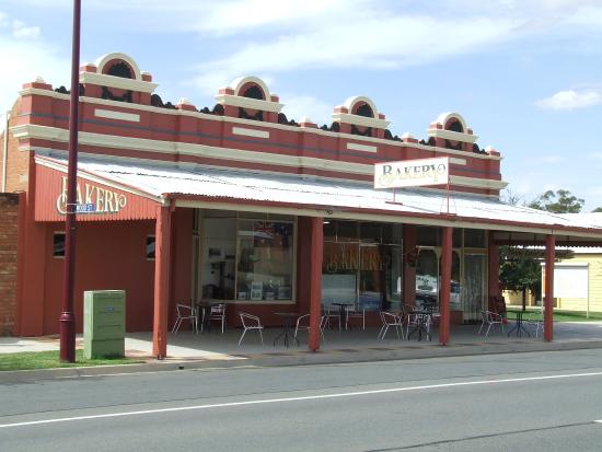 Four Corners NSW Pubs Melbourne