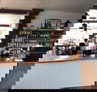 Kiki's In The Grove - Pubs Melbourne