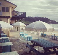 Main Beach Kiosk Yamba - Pubs Melbourne