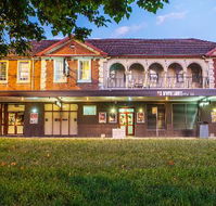 Swansea Hotel - Pubs Melbourne
