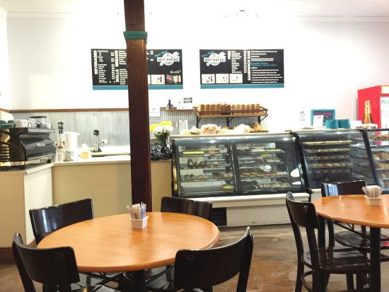 Yarrie Lake NSW Pubs Melbourne