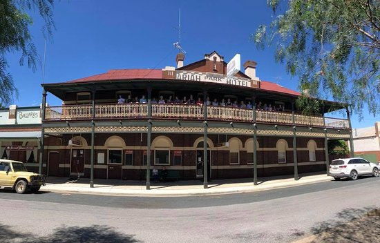 Ariah Park NSW Pubs Melbourne