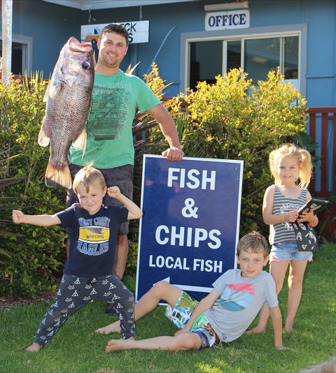 Peaceful Bay Fish And Chips - Pubs Melbourne 1