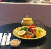 Cafe Sur L'Avenue - Pubs Melbourne