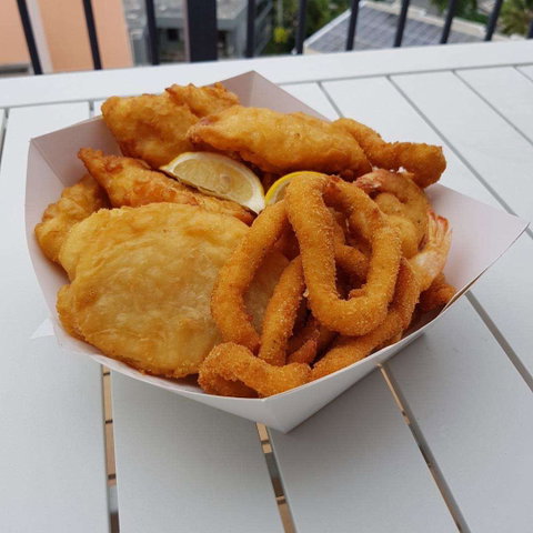 Whitsunday Seafood Bar - Pubs Melbourne 0