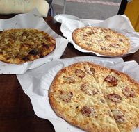 Zahra's Pizza and Munoosh - Pubs Melbourne