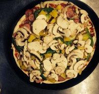 Hills Gourmet Pizza - Pubs Melbourne
