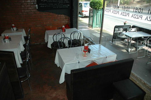 1061 Wood Fired Pizza - Pubs Melbourne 0