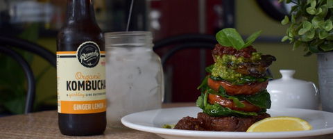 Simon's Gourmet Gallery Cafe - Pubs Melbourne 0