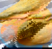 Theo's Fish Bar - Pubs Melbourne