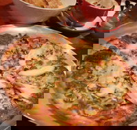 Nicks Pizza - Pubs Melbourne