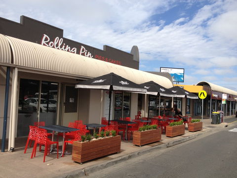 Rolling Pin Pies And Cakes Ocean Grove - Pubs Melbourne 0