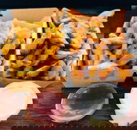 Smokin' Joe's Pizza  Grill - Thornbury - Pubs Melbourne