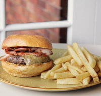 DOG Bistro - The DOG Hotel - Pubs Melbourne