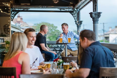 Commercial Hotel Morpeth - Pubs Melbourne 1