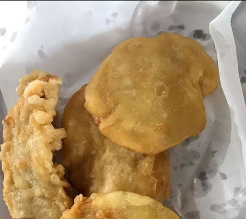 Captain Roxburg Fish & Chips - Pubs Melbourne 0
