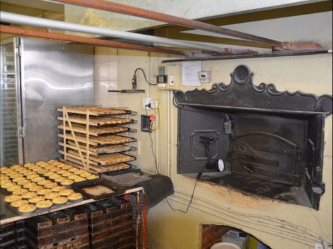 Holbrook Bakery - Pubs Melbourne 0