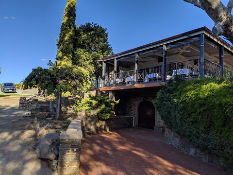 Mt Bera Cellar Door And Restaurant - Pubs Melbourne 0