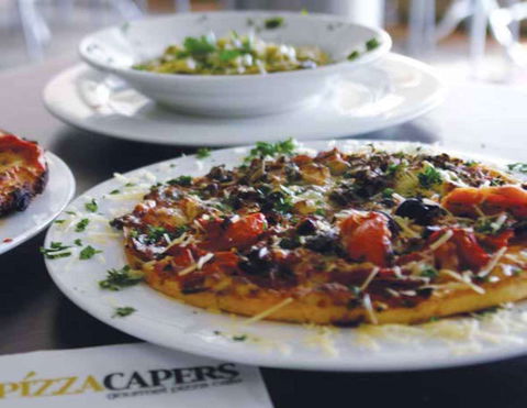 Pizza Capers - Tweed Heads South - Pubs Melbourne 0