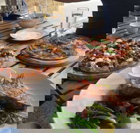 Whistling Kite - Pubs Melbourne