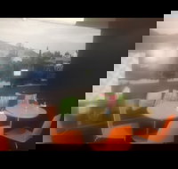 Lilium Cafe - Pubs Melbourne