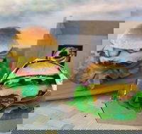 Mate Burger Truck - Pubs Melbourne