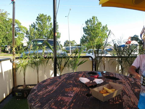 The Daily Life Cafe - Pubs Melbourne 0