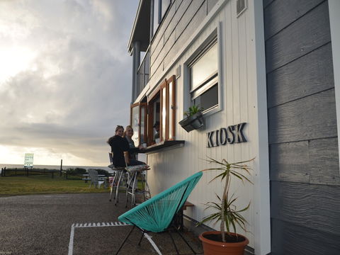 Kiosk Lennox Beach - Pubs Melbourne 0
