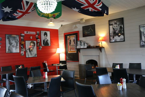 RnR's Diner - Pubs Melbourne 1