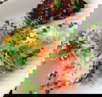 Thomas Corner Eatery - Pubs Melbourne