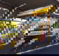 Sergio's Pizza Bistro - Pubs Melbourne