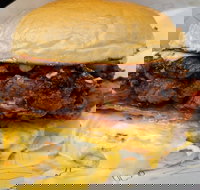 Sneaky Burger - Pubs Melbourne