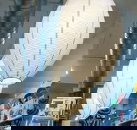 Thom Dick  Harry's - Pubs Melbourne