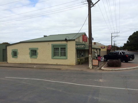 Two Wells Bakery - Pubs Melbourne 0