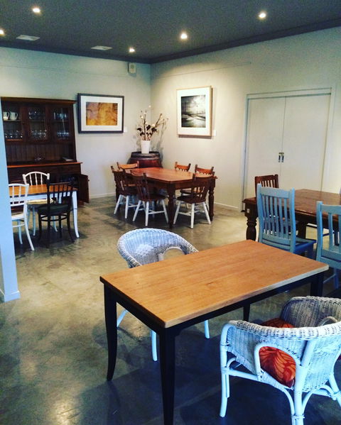 Emma's Cottage Vineyard - Pubs Melbourne 1