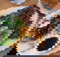 Courtyard Bistro - Uncle Buck's Hotel - Pubs Melbourne