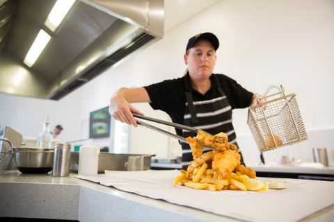 The Fresh Fish Place Fish Market & Café - Pubs Melbourne 1