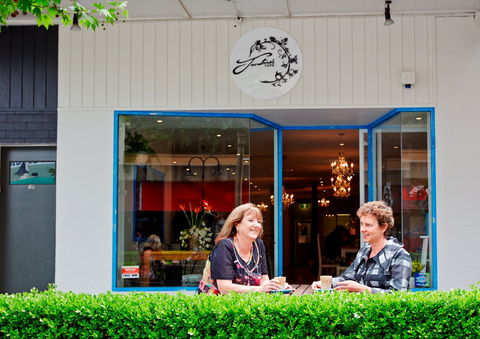 Jardine's Café - Pubs Melbourne 1