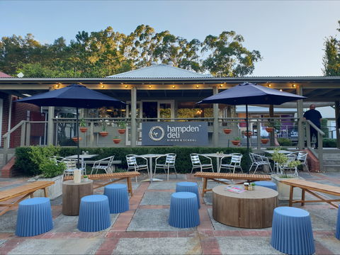 Hampden Deli, Dining And School - Pubs Melbourne 0