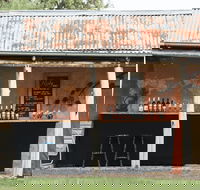 Rosby Wines Cellar Door and Sculpture Garden - Pubs Melbourne