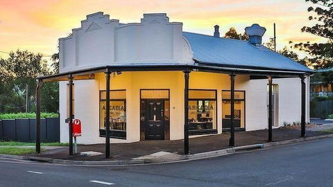 Arcadia Restaurant - Pubs Melbourne 0