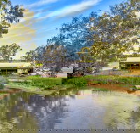 Jaeschkes Hill River Clare Estate - Pubs Melbourne