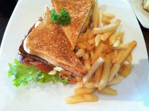 Lulu's Cafe - Pubs Melbourne 0